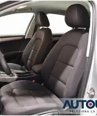 AUDI A4 2.0 TDI QUATTRO S-TRONIC ADVANCED BERLINA NAVI AUDI A4 2.0 TDI QUATTRO S-TRONIC ADVANCED BERLINA NAVI