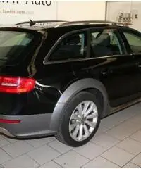 AUDI A4 allroad 2.0 TDI 177 CV NAVI XENO GARANZIA.