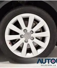 AUDI A4 AVANT 2.0 TDI QUATTRO MULTITRONIC AUT NAVI XENON AUDI A4 AVANT 2.0 TDI QUATTRO MULTITRONIC AUT NAVI XENON