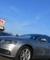 AUDI A4 Avant 2.0 TDI 143CV F.AP. Multit. Ambit.Navi Xeno AUDI A4 Avant 2.0 TDI 143CV F.AP. Multit. Ambit.Navi Xeno