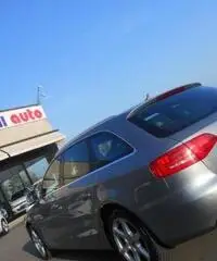 AUDI A4 Avant 2.0 TDI 143CV F.AP. Multit. Ambit.Navi Xeno AUDI A4 Avant 2.0 TDI 143CV F.AP. Multit. Ambit.Navi Xeno