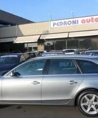 AUDI A4 Avant 2.0 TDI 143CV F.AP. Multit. Ambit.Navi Xeno AUDI A4 Avant 2.0 TDI 143CV F.AP. Multit. Ambit.Navi Xeno