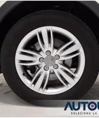 AUDI Q3 2.0 TDI CERCHI 17' SENSORI CRUISE XENON LED AUDI Q3 2.0 TDI CERCHI 17' SENSORI CRUISE XENON LED