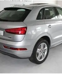 AUDI Q3 2.0 TDI S TRONIC QUATTRO S-LINE TETTO/XENO/NAVI AUDI Q3 2.0 TDI S TRONIC QUATTRO S-LINE TETTO/XENO/NAVI