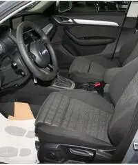 AUDI Q3 2.0 TDI S TRONIC QUATTRO S-LINE TETTO/XENO/NAVI AUDI Q3 2.0 TDI S TRONIC QUATTRO S-LINE TETTO/XENO/NAVI