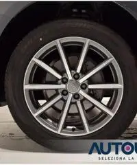 AUDI Q5 2.0 TDI ADVANCED QUATTRO S-TRONIC S-LINE NAVI XENO AUDI Q5 2.0 TDI ADVANCED QUATTRO S-TRONIC S-LINE NAVI XENO