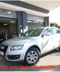 AUDI Q5 3.0 V6 TDI quattro S tronic NAVI Plus 3D PDC Plus AUDI Q5 3.0 V6 TDI quattro S tronic NAVI Plus 3D PDC Plus