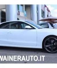 AUDI RS5 Coupé 4.2 V8 FSI quattro S tronic DRIVE SELECT AUDI RS5 Coupé 4.2 V8 FSI quattro S tronic DRIVE SELECT