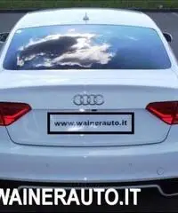 AUDI RS5 Coupé 4.2 V8 FSI quattro S tronic DRIVE SELECT AUDI RS5 Coupé 4.2 V8 FSI quattro S tronic DRIVE SELECT