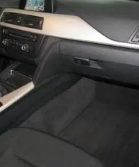 BMW 318d Xdrive - NAVIGATORE - BLUETOOTH - SENS.PARCH- PORTELLONE ELETTRICO BMW 318d Xdrive - NAVIGATORE - BLUETOOTH - SENS.PARCH- PORTELLONE ELETTRICO