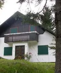Malborghetto Valbruna: Villa 5 Locali o piu Malborghetto Valbruna: Villa 5 Locali o piu