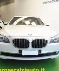 BMW 750 i Futura