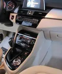 BMW Serie 2 220d Active Tourer Advantage - PELLE - NAVIGAT - SENS.PARK - EURO 6 - FULL BMW Serie 2 220d Active Tourer Advantage - PELLE - NAVIGAT - SENS.PARK - EURO 6 - FULL