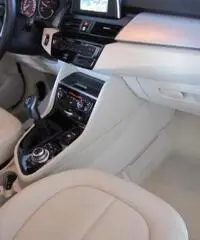 BMW Serie 2 220d Active Tourer Advantage - PELLE - NAVIGAT - SENS.PARK - EURO 6 - FULL BMW Serie 2 220d Active Tourer Advantage - PELLE - NAVIGAT - SENS.PARK - EURO 6 - FULL