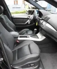 BMW X5 3.0d PELLE NAVI XENO CERCHI 18 BMW X5 3.0d PELLE NAVI XENO CERCHI 18