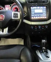 Fiat Freemont 2.0 MJT 170 CV 4X4 Aut. Lounge - TETTO APRIBILE - PELLE-AUTOM-NAVIG-SED.RISCALD-FULL Fiat Freemont 2.0 MJT 170 CV 4X4 Aut. Lounge - TETTO APRIBILE - PELLE-AUTOM-NAVIG-SED.RISCALD-FULL