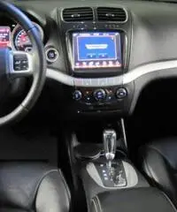 Fiat Freemont 2.0 MJT 170 CV 4X4 Aut. Lounge - TETTO APRIB - SCHERMO TV - RETROCAMERA Fiat Freemont 2.0 MJT 170 CV 4X4 Aut. Lounge - TETTO APRIB - SCHERMO TV - RETROCAMERA