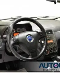 FIAT Grande Punto 1.4 3 PORTE DYNAMIC SPORT CERCHI CLIMA RADIO CD