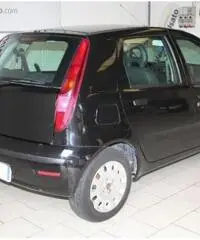 FIAT Punto 1.2 5 P. CLIMA. GARANZIA 12 MESI. FIAT Punto 1.2 5 P. CLIMA. GARANZIA 12 MESI.