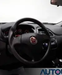 FIAT Punto 1.4 3 PORTE EASYPOWER YOUNG GPL NEOPATENTATI FIAT Punto 1.4 3 PORTE EASYPOWER YOUNG GPL NEOPATENTATI