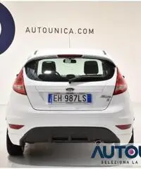 FORD Fiesta 1.2 BENZ 5 PORTE NEOPATENTATI CERCHI 16'