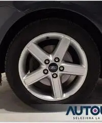 FORD Focus C-Max 1.6 TDCI TITANIUM NEOPATENTATI SOLO 120.000 KM FORD Focus C-Max 1.6 TDCI TITANIUM NEOPATENTATI SOLO 120.000 KM