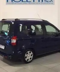 FORD Tourneo Courier 1.5 TDCI 75 CV Plus FORD Tourneo Courier 1.5 TDCI 75 CV Plus