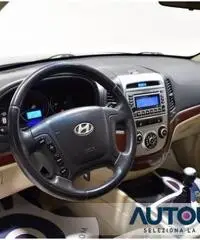 HYUNDAI Santa Fe 2.7 V6 ACTIVE 4X4 SENS CERCHI 17' SOLO 102.000 KM HYUNDAI Santa Fe 2.7 V6 ACTIVE 4X4 SENS CERCHI 17' SOLO 102.000 KM