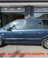 HYUNDAI Trajet 2.0 CRDi TD 16V Dynamic 7 POSTI CLIMA RADIO CD/Mp3 HYUNDAI Trajet 2.0 CRDi TD 16V Dynamic 7 POSTI CLIMA RADIO CD/Mp3