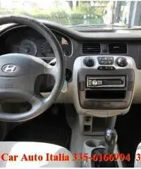 HYUNDAI Trajet 2.0 CRDi TD 16V Dynamic 7 POSTI CLIMA RADIO CD/Mp3 HYUNDAI Trajet 2.0 CRDi TD 16V Dynamic 7 POSTI CLIMA RADIO CD/Mp3