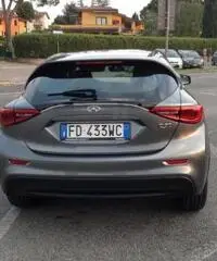 INFINITI Q30 1.5 diesel Business INFINITI Q30 1.5 diesel Business