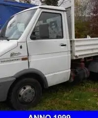 IVECO Daily 35.12 2.8 TDI RIBALTABILE TRILAT. IVECO Daily 35.12 2.8 TDI RIBALTABILE TRILAT.