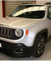 JEEP Renegade 1.6 Mjt 120 CV SUPER VALUTAZIONE USATO. JEEP Renegade 1.6 Mjt 120 CV SUPER VALUTAZIONE USATO.