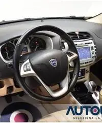 LANCIA Delta 1.9 MJT TWINTURBO ORO NAVI PELLE TETTO LED LANCIA Delta 1.9 MJT TWINTURBO ORO NAVI PELLE TETTO LED