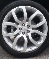 LAND ROVER Range Rover Evoque 2.0 TD4 180 CV 5p. SE Dynamic LAND ROVER Range Rover Evoque 2.0 TD4 180 CV 5p. SE Dynamic