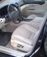 Lexus LS 600 600h L Lexus LS 600 600h L