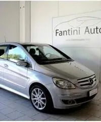 MERCEDES-BENZ B 200 CDI Sport GARANZIA 24 MESI COMPLETA. MERCEDES-BENZ B 200 CDI Sport GARANZIA 24 MESI COMPLETA.