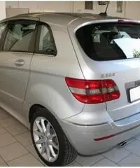 MERCEDES-BENZ B 200 CDI Sport GARANZIA 24 MESI COMPLETA. MERCEDES-BENZ B 200 CDI Sport GARANZIA 24 MESI COMPLETA.
