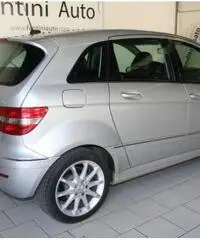 MERCEDES-BENZ B 200 CDI Sport GARANZIA 24 MESI COMPLETA. MERCEDES-BENZ B 200 CDI Sport GARANZIA 24 MESI COMPLETA.