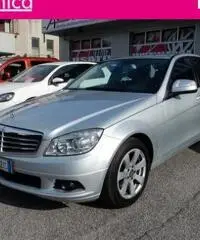 MERCEDES-BENZ C 220 CDI BERLINA CLASSIC XENON CLIMA BI-ZONA OTTIMA MERCEDES-BENZ C 220 CDI BERLINA CLASSIC XENON CLIMA BI-ZONA OTTIMA