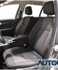 MERCEDES-BENZ C 220 CDI SW BlueEFFICIENCY EXECUTIVE AUT SENS XENON MERCEDES-BENZ C 220 CDI SW BlueEFFICIENCY EXECUTIVE AUT SENS XENON