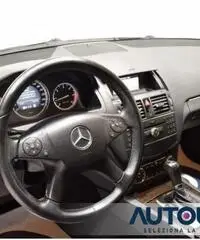 MERCEDES-BENZ C 320 CDI ELEGANCE BERLINA AUT CRUISE XENON CERCHI 17' MERCEDES-BENZ C 320 CDI ELEGANCE BERLINA AUT CRUISE XENON CERCHI 17'