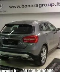 MERCEDES-BENZ GLA 180 d Automatic Sport MERCEDES-BENZ GLA 180 d Automatic Sport