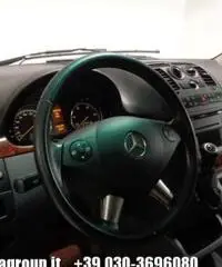 MERCEDES-BENZ Viano 2.2 CDI 4Matic Ambiente L MERCEDES-BENZ Viano 2.2 CDI 4Matic Ambiente L