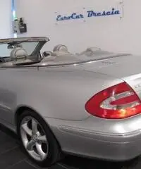 Mercedes CLK Cabrio 320 Cabrio Elegance - PELLE - NAVIGATORE - XENO - SENS.PARCHEGGIO-FULL Mercedes CLK Cabrio 320 Cabrio Elegance - PELLE - NAVIGATORE - XENO - SENS.PARCHEGGIO-FULL