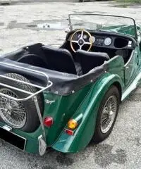 MORGAN 4/4 4 SEATER 1600 TARGHE NERE MORGAN 4/4 4 SEATER 1600 TARGHE NERE