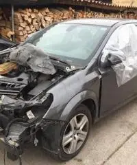 OPEL Astra 1.4 16V GPL TECH 5 porte INCIDENTATA
