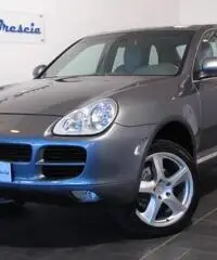 Porsche Cayenne 3.2 V6 AUTOMATICA SOSPENSIONI PELLE Porsche Cayenne 3.2 V6 AUTOMATICA SOSPENSIONI PELLE