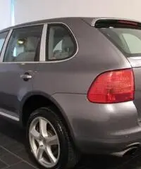 Porsche Cayenne 3.2 V6 AUTOMATICA SOSPENSIONI PELLE Porsche Cayenne 3.2 V6 AUTOMATICA SOSPENSIONI PELLE