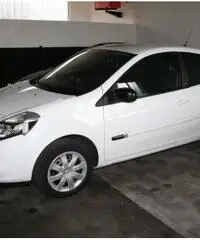 RENAULT Clio 1.2 3P NAVI NEOPATENTATI GARANZIA 12M RENAULT Clio 1.2 3P NAVI NEOPATENTATI GARANZIA 12M